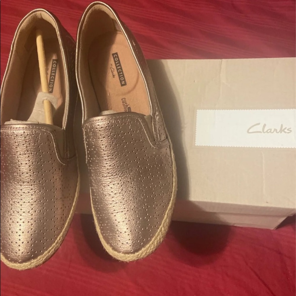 Clark slip on tennis Shoes NWT